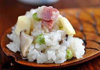 立夏飯?jiān)趺醋?？立夏飯的益?>
               <p class=
