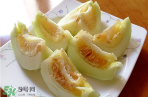 甜瓜能和酸奶一起吃嗎？吃完甜瓜可以喝酸奶嗎？