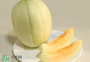 甜瓜能和酸奶一起吃嗎？吃完甜瓜可以喝酸奶嗎？