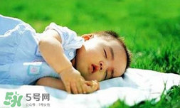寶寶曬太陽怎么曬？最佳的曬太陽時(shí)間