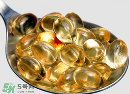 嬰兒吃魚肝油有什么好處？嬰兒吃魚肝油會(huì)拉肚子嗎？
