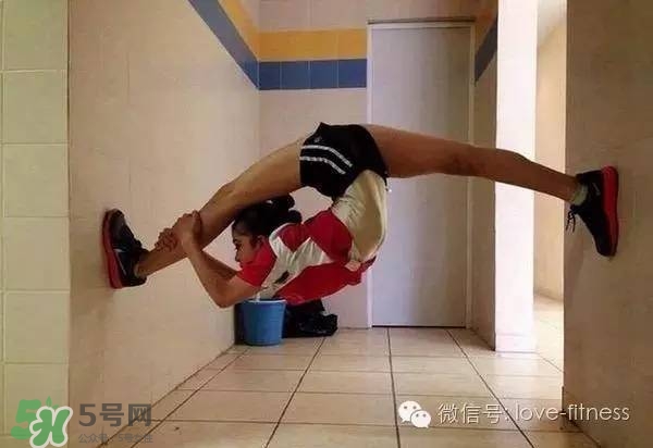 堅(jiān)持做一個(gè)月平板支撐會(huì)怎樣？女生做平板支撐一個(gè)月