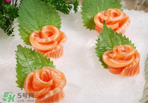 三文魚放冷藏還是冷凍？三文魚冷藏好還是冷凍好？