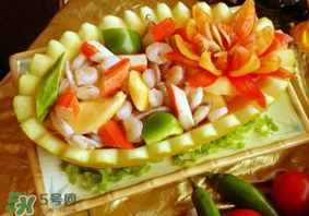 甜瓜和蝦能一起吃嗎？吃蝦還可以吃甜瓜嗎？