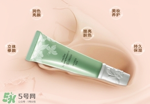 用cc霜還用bb霜嗎？用cc霜之前需要用bb嗎？