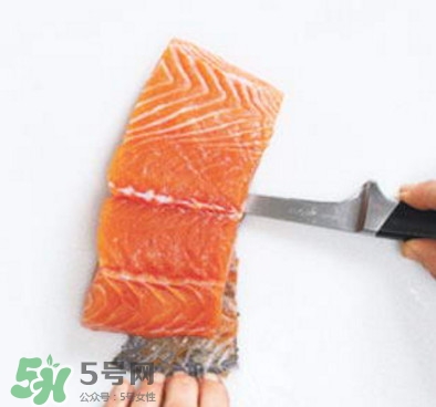 三文魚有刺嗎？三文魚的刺怎么處理