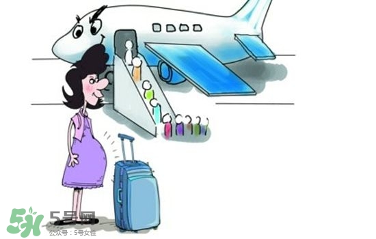 孕婦可以坐飛機嗎？孕婦坐飛機對胎兒有影響嗎？