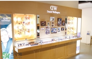 dw手表香港專柜在哪里？dw手表香港多少錢？