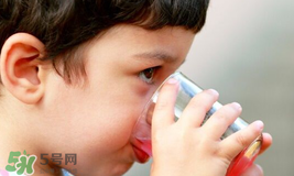寶寶能喝碳酸飲料嗎？寶寶喝碳酸飲料有什么危害？