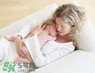 一次性產(chǎn)婦護(hù)理墊有必要買(mǎi)嗎？一次性產(chǎn)婦護(hù)理墊有什么作用？