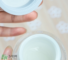 dr.wu達(dá)爾夫玻尿酸面霜怎么樣？dr.wu玻尿酸面霜怎么用？