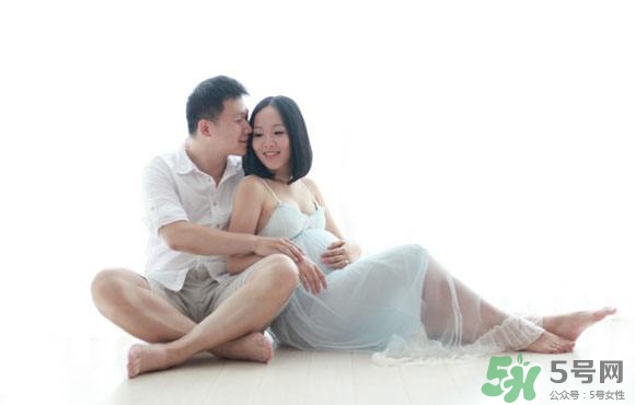 孕婦能抹護(hù)膚品嗎？孕婦能化妝嗎？