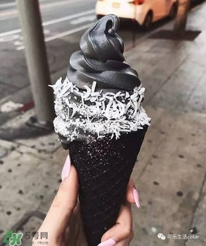 炭黑冰淇淋好吃嗎？炭黑冰淇淋哪里買？