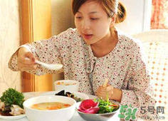 夏天做月子穿什么鞋？夏天做月子如何選擇鞋子？