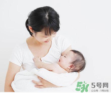 夏天坐月子可以天天洗澡嗎？夏季坐月子能洗澡嗎？