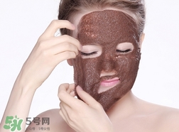 海藻面膜好還是面貼面膜好啊？海藻面膜和面貼面膜區(qū)別