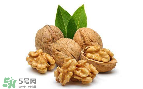 核桃仁怎么保存？核桃仁生吃好還是熟吃好？