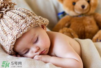 夏天寶寶可以穿開襠褲嗎？寶寶穿開襠褲有什么危害嗎？