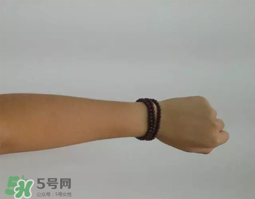 大創(chuàng)美白乳液多少錢？大創(chuàng)美白乳液為什么那么便宜
