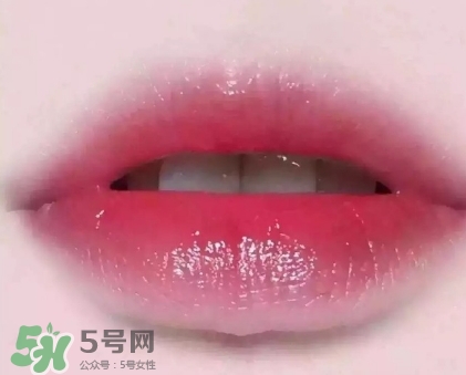 嬌蘭小黑裙唇膏口紅007多少錢？嬌蘭小黑裙007專柜價(jià)