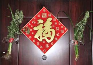 艾草掛門上是什么意思？艾草放門口什么作用？