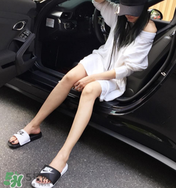 耐克鴛鴦拖鞋正品多少錢(qián)？nike鴛鴦拖鞋專柜價(jià)格