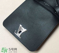 lv lockme包包怎么辨別真?zhèn)?？lv lockme包包真假鑒定