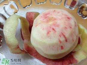 吃桃子要不要削皮？吃桃子的去皮方法