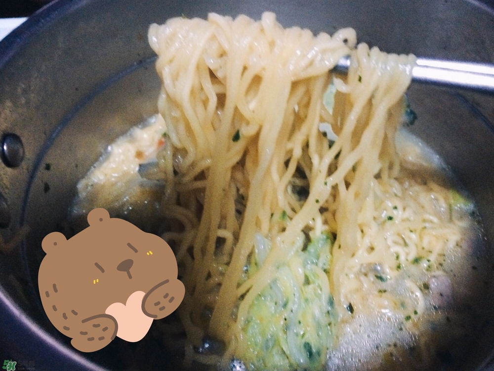 康師傅白胡椒肉骨面好吃嗎？康師傅白胡椒方便面味道怎樣