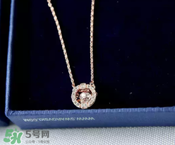 施華洛世奇跳動(dòng)的心是什么材質(zhì)？跳動(dòng)的心項(xiàng)鏈?zhǔn)倾y的嗎？