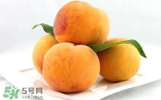 哺乳期可以吃黃桃嗎？哺乳期能吃黃桃罐頭嗎
