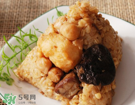 花生粽子怎么做好吃？花生粽子怎么包？