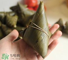 包粽子用什么糯米？包粽子的糯米要泡多久？