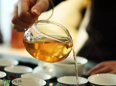 普洱生茶好喝還是熟茶好喝？普洱喝生茶還是熟茶？