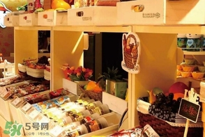 良品鋪?zhàn)訛槭裁茨敲促F？良品鋪?zhàn)訛槭裁催@么貴