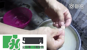 肉松餅是棉花做的？肉松餅里面是棉花