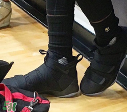 nike lebron soldier11黑冰配色什么時(shí)候發(fā)售？耐克士兵11黑冰發(fā)售時(shí)間