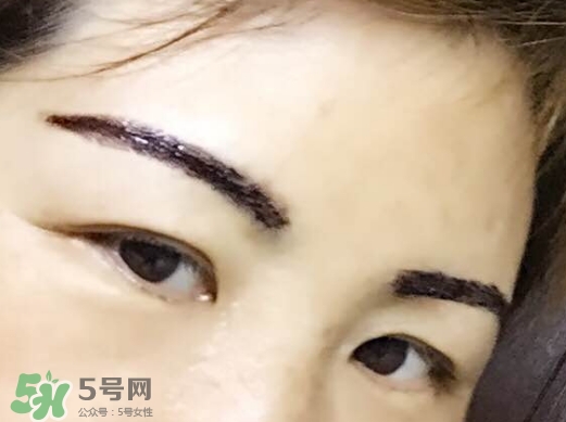 眉膠和眉粉哪個好用？眉膠和沒分的區(qū)別