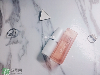 espie rouge唇膏多少錢？ES蘆薈維他命E潤唇膏價格