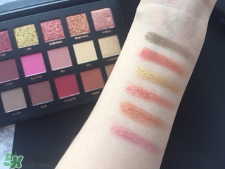 huda beauty眼影怎么畫？huda beauty眼影盤教程