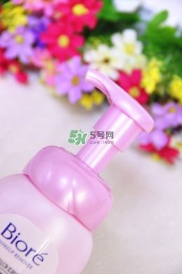 碧柔卸妝水和卸妝乳哪個(gè)好？碧柔卸妝水和卸妝乳選擇