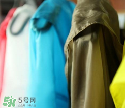 防曬衣什么顏色最防曬？防曬衣哪個(gè)顏色防曬效果好？