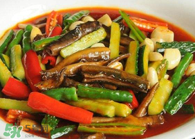 黃鱔可以和黃瓜一起吃嗎？黃瓜和黃鱔能同食嗎？