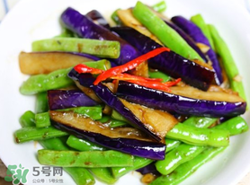 四季豆可以和茄子一起炒嗎？四季豆和茄子能一起煮嗎？