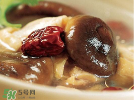 鴨肉能和香菇一起燉嗎？香菇燉鴨肉有毒嗎？