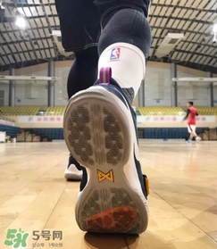 nike pg1上腳怎么樣？耐克pg1籃球鞋測評