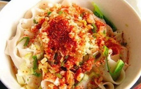 油潑面是哪里的特殊美食？油潑面是什么面