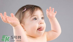 夏季寶寶長(zhǎng)痱子怎么辦？怎么預(yù)防寶寶長(zhǎng)痱子？
