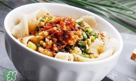油潑面都放什么調(diào)料比較香？油潑面正宗的配料有哪些