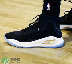 under armour curry4黑金怎么樣？庫(kù)里總決賽戰(zhàn)靴客場(chǎng)配色諜照曝光